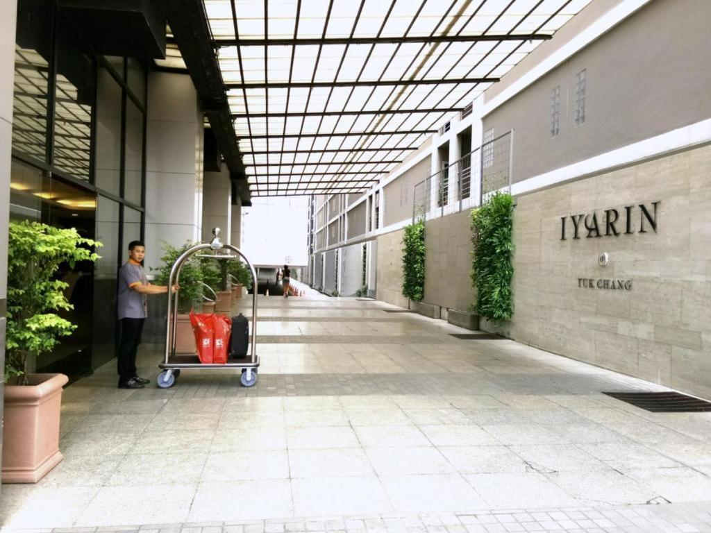 Iyarin@Tuk Chang Ratchayothin Hotel Μπανγκόκ Εξωτερικό φωτογραφία