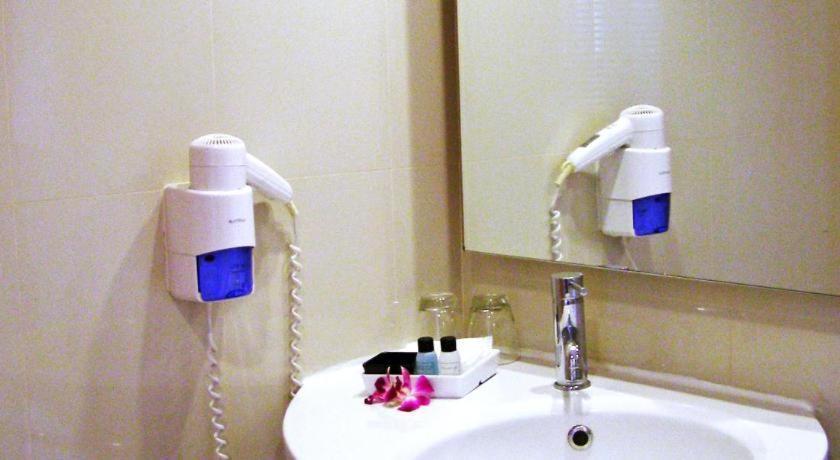 Iyarin@Tuk Chang Ratchayothin Hotel Μπανγκόκ Εξωτερικό φωτογραφία