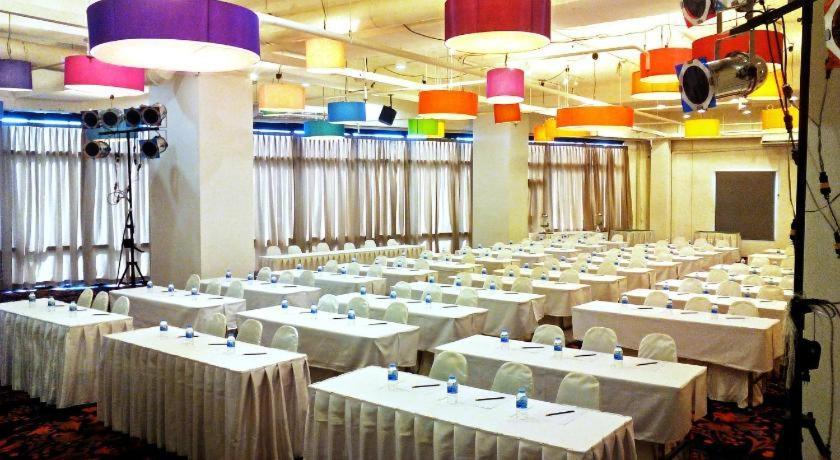 Iyarin@Tuk Chang Ratchayothin Hotel Μπανγκόκ Εξωτερικό φωτογραφία