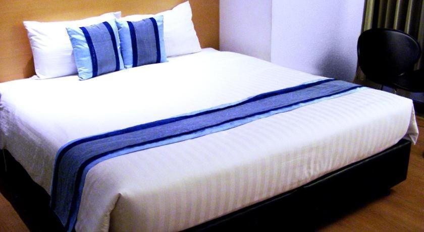 Iyarin@Tuk Chang Ratchayothin Hotel Μπανγκόκ Εξωτερικό φωτογραφία